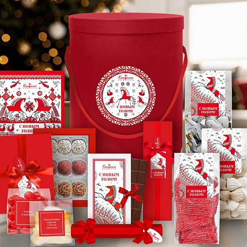 "Новогодняя коробка"  набор: шоколад, мармелад, драже, конфеты 990г