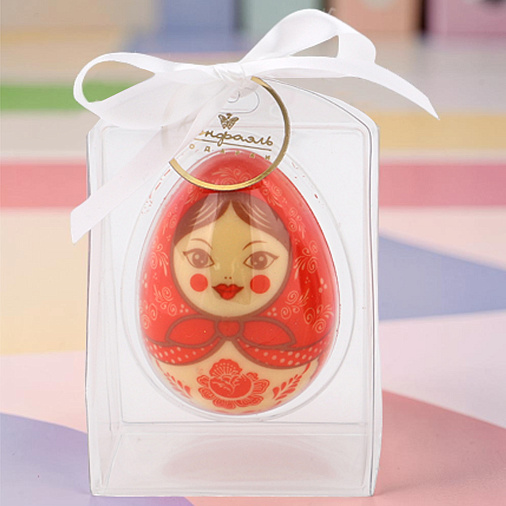 "Русская красавица в красном платке" яйцо белый шоколад