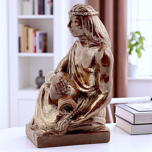 "Водолей" скульптура молочный шоколад 180г