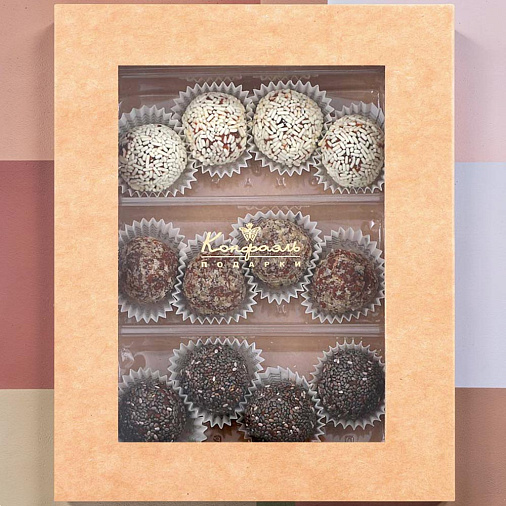 Конфеты из хурмы в белой шоколадной посыпке, семенами чиа, фундуком