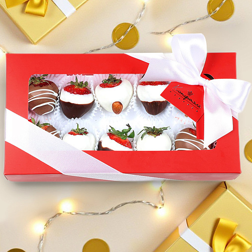 Свежая клубника в шоколаде с миндалем набор 320г