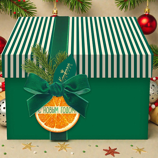 Новогодний набор конфет: ассорти, мармелад-суфле, меренги, драже, мед, печенье, чай 920г