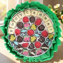 "Выпускник" букет из конфет ручной работы (зеленый)